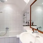 Apartment Maisonette Am Holstentor Mit Dachterrasse Und Heimkino *