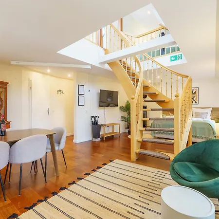 Maisonette Am Holstentor Mit Dachterrasse Und Heimkino Lübeck